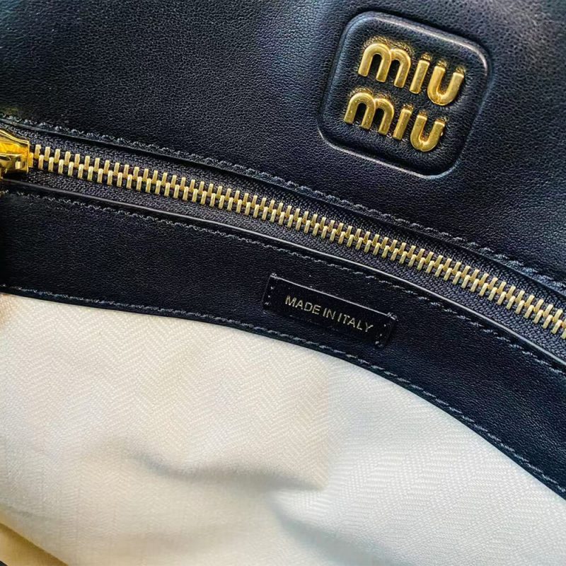 MiuMiu Medium Aventure nappa leather bag(high-end grade) - Image 6