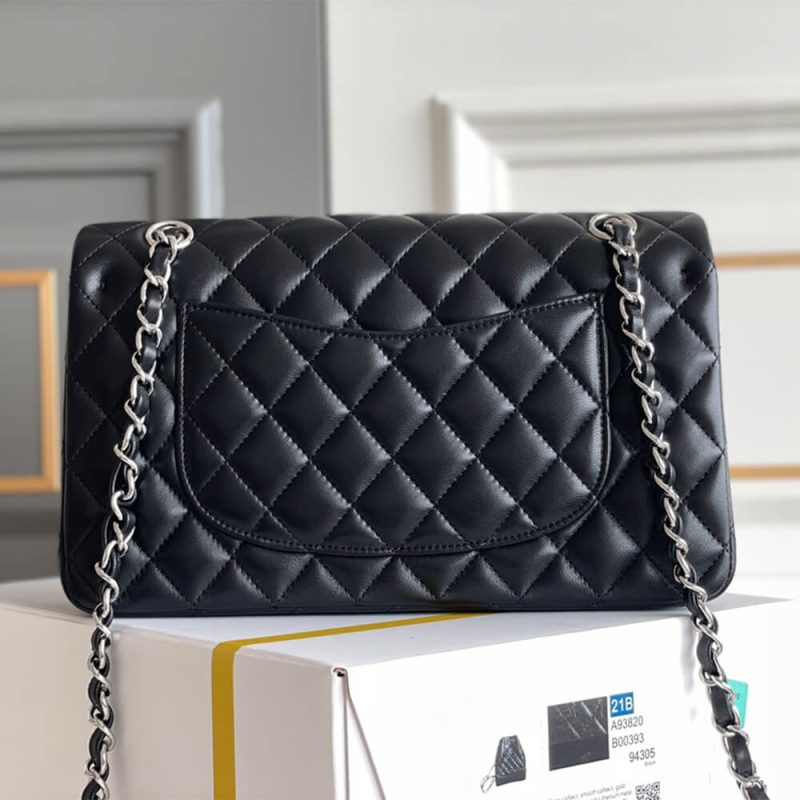 CHANEL Medium Classic Flap Handbag(high-end grade) - Image 3