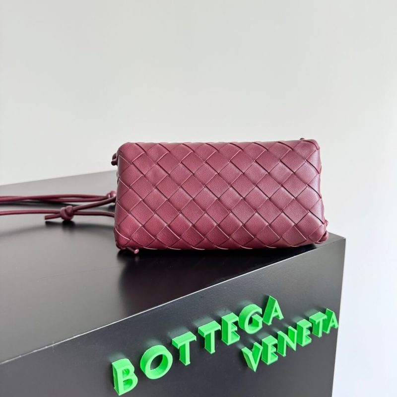 Bottega Veneta Concert Pouch(high-end grade) - Image 4