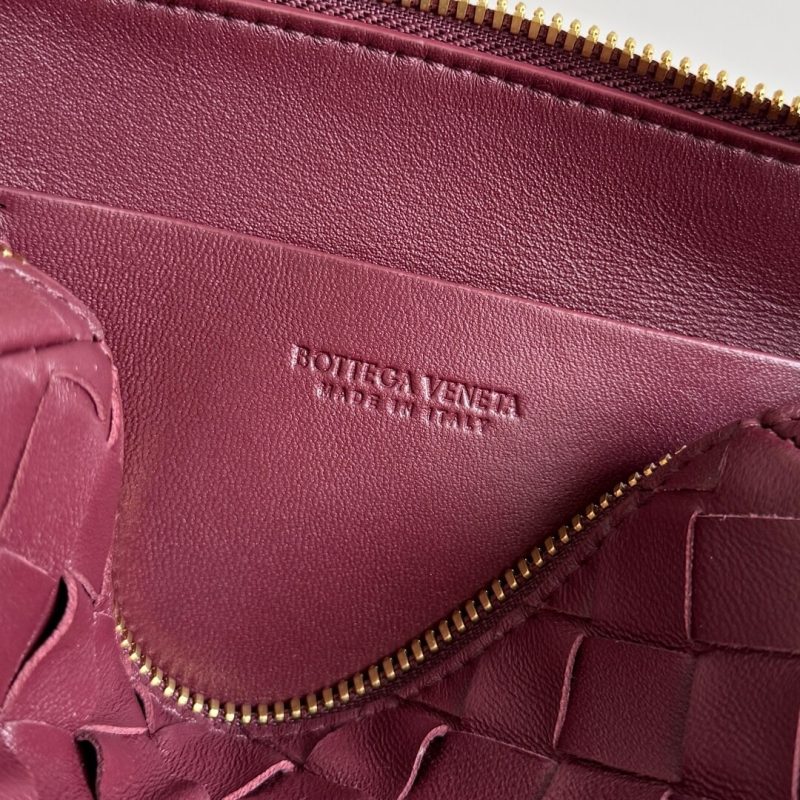 Bottega Veneta Concert Pouch(high-end grade) - Image 7