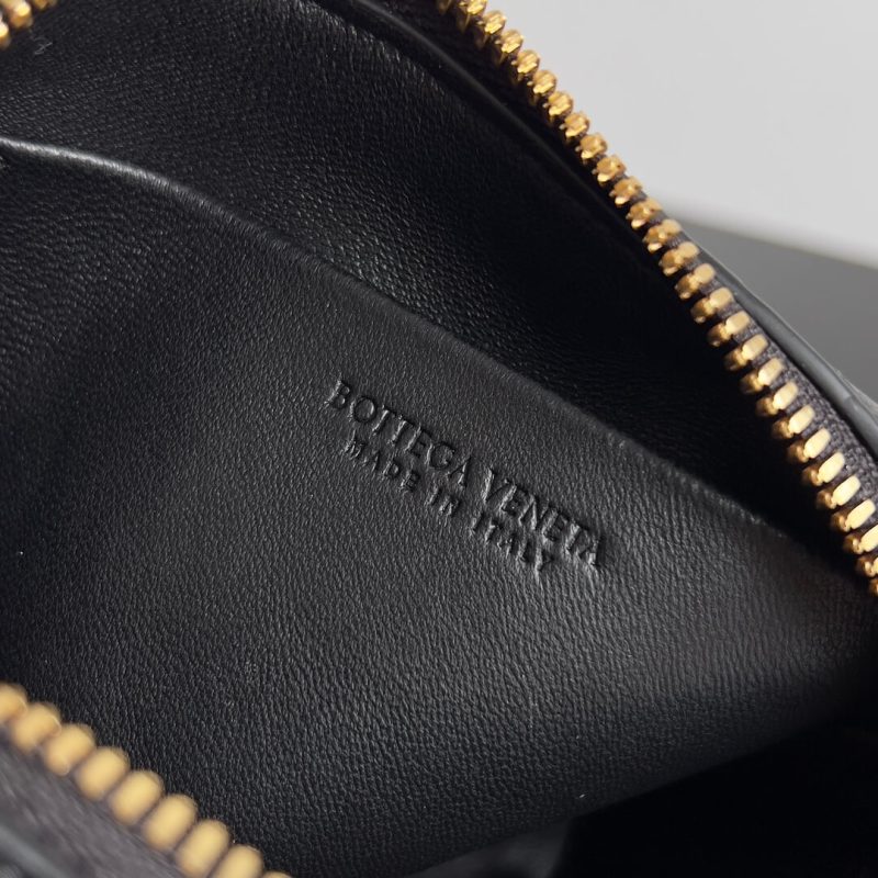Bottega Veneta Concert Pouch(high-end grade) - Image 7