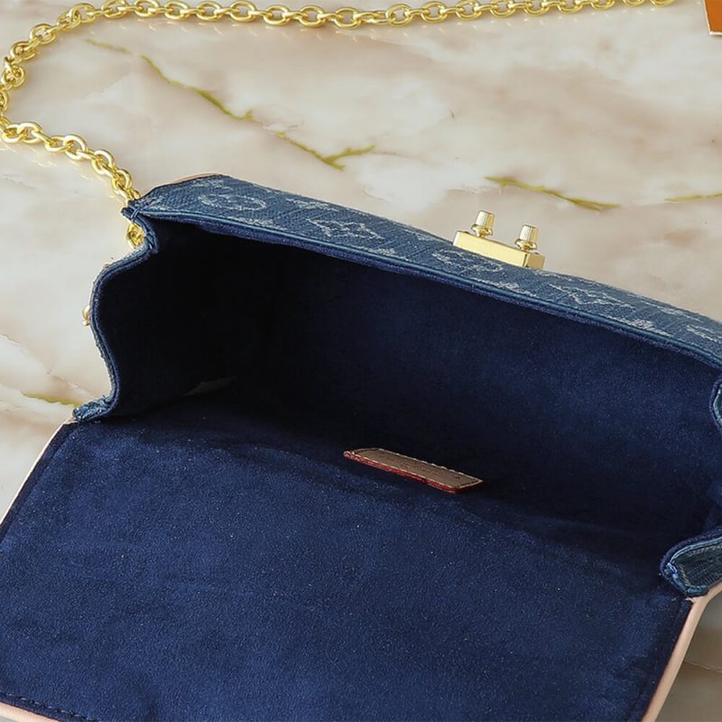 LV Pochette Camille - Image 8