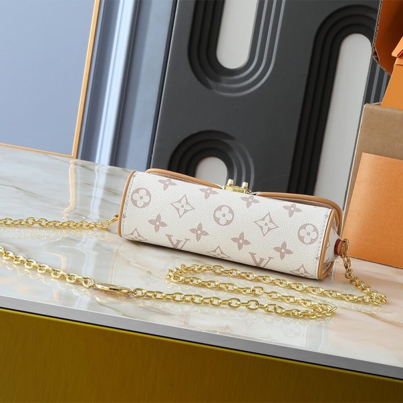 LV Pochette Camille - Image 5