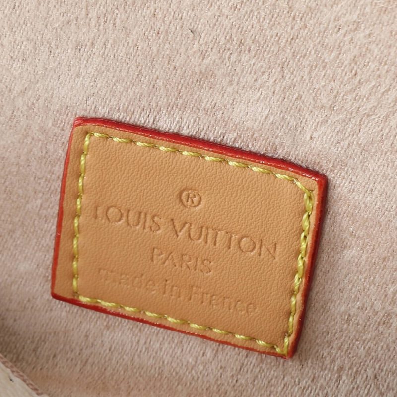 LV Pochette Camille - Image 7