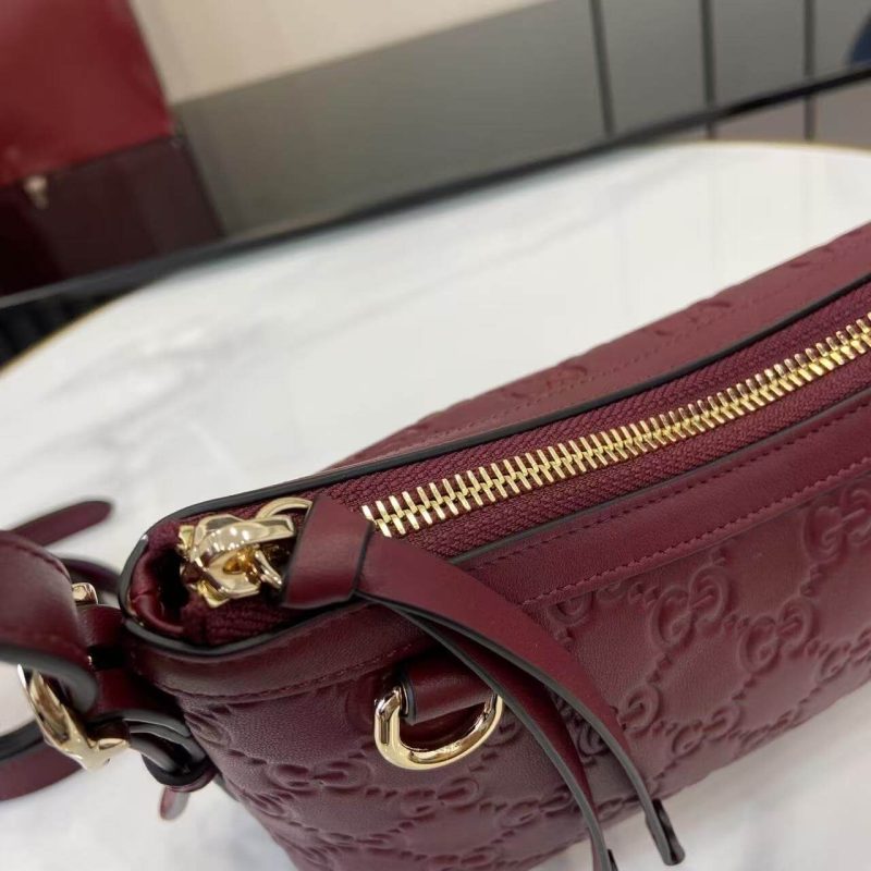 GG Emblem small shoulder bag - Image 6