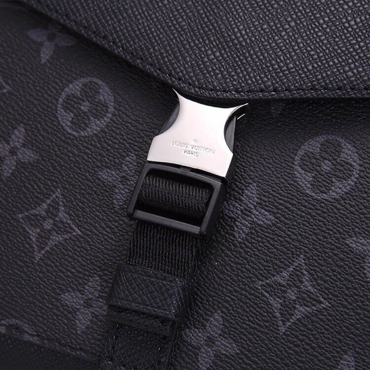 LV Outdoor Flap Messenger 5 LV Outdoor Flap Messenger - Image 5