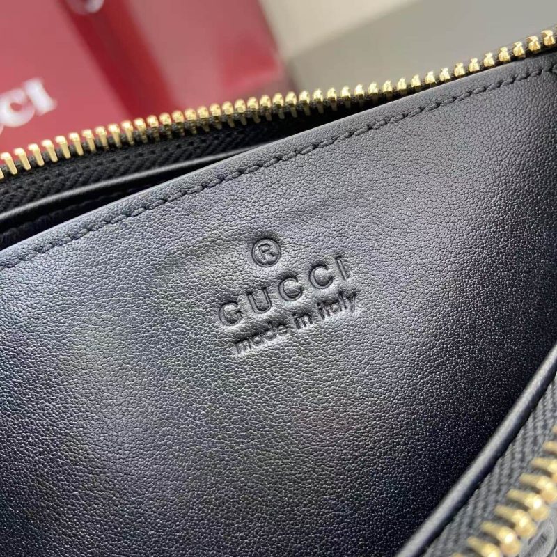 GG Emblem small shoulder bag - Image 7