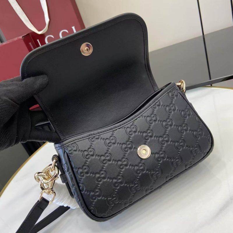 GG Emblem small shoulder bag - Image 6