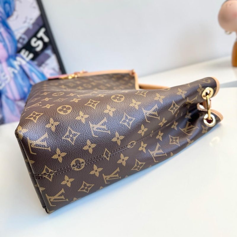 LV Again - Image 3