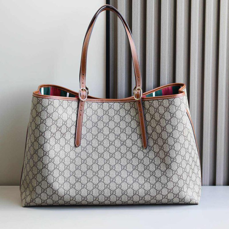 GG Emblem large tote bag - Image 4