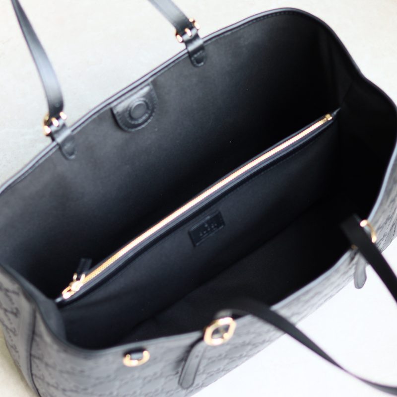 GG Emblem large tote bag - Image 8