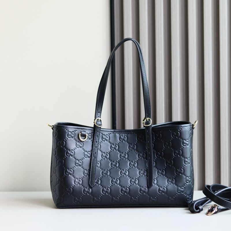 GG Emblem medium tote bag - Image 2