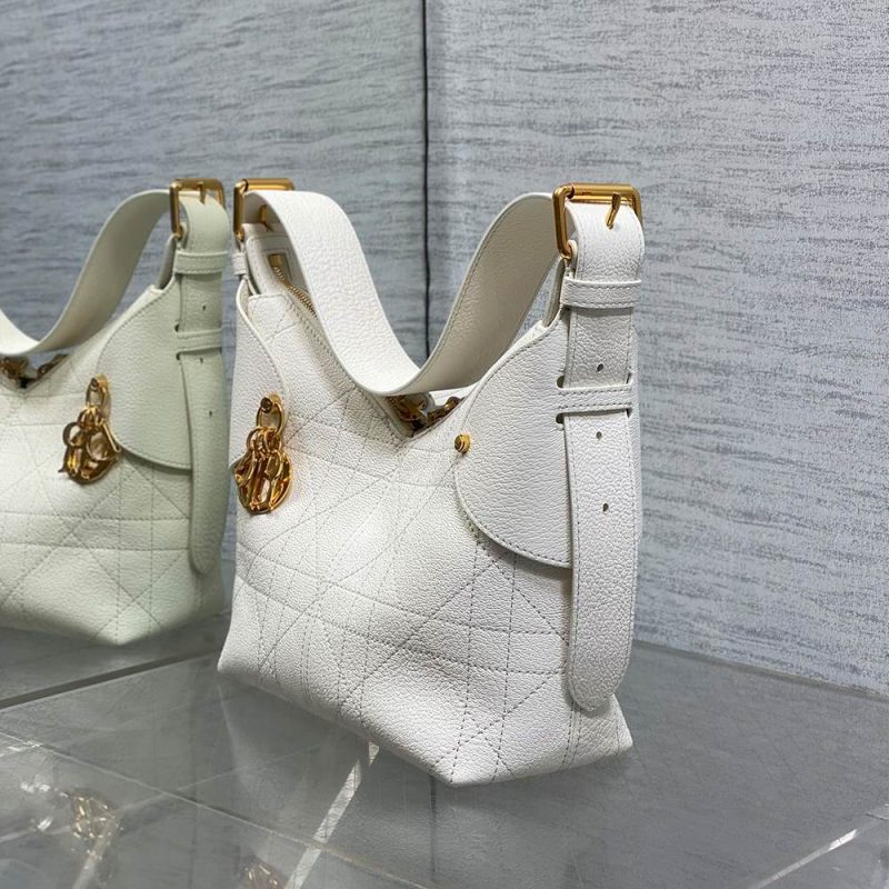 Dior Small Dior Voyage Bag(high-end grade) - Image 3