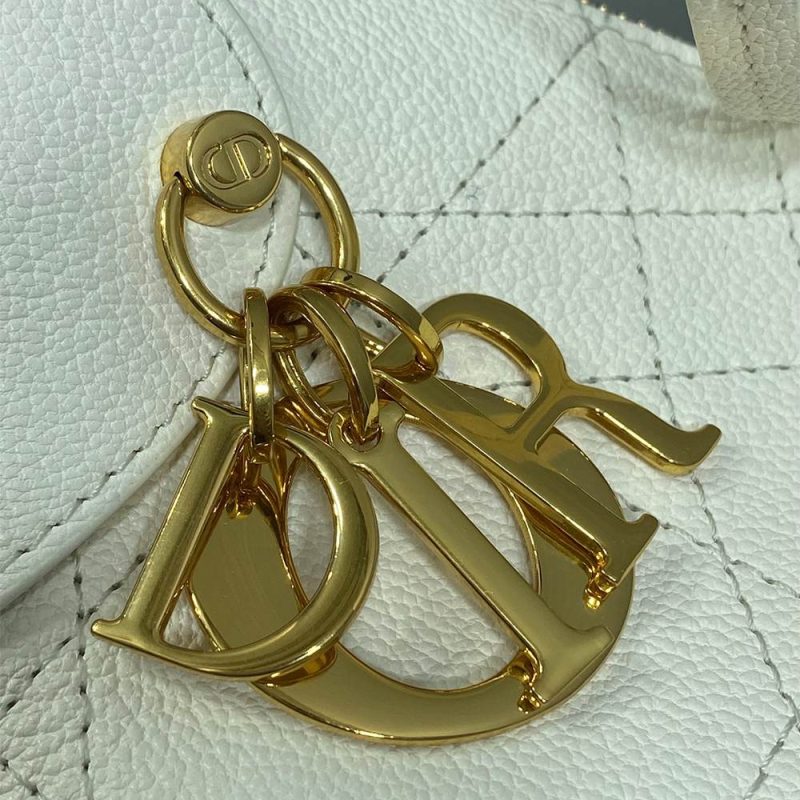 Dior Small Dior Voyage Bag(high-end grade) - Image 6