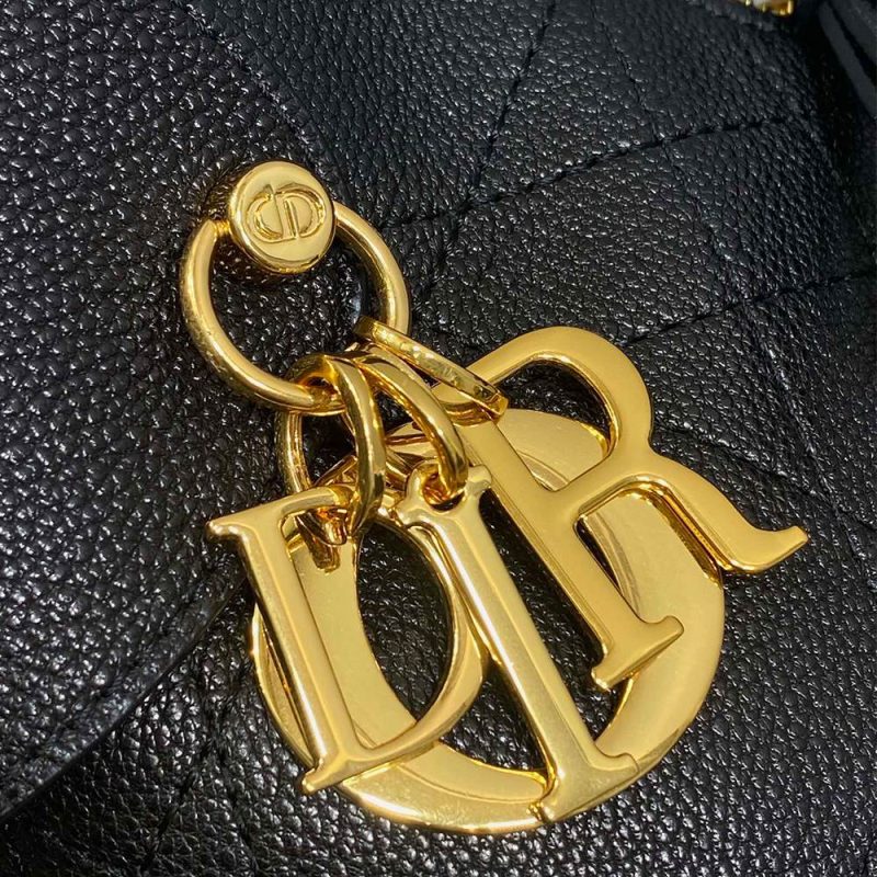 Dior Small Dior Voyage Bag(high-end grade) - Image 6