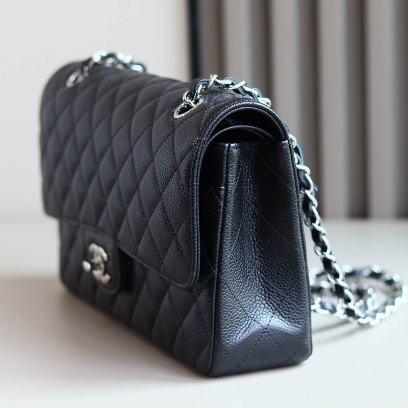 CHANEL Medium Classic Flap Handbag(high-end grade) - Image 3
