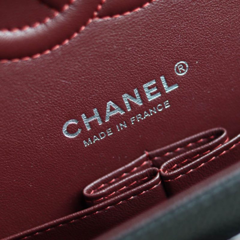 CHANEL Medium Classic Flap Handbag(high-end grade) - Image 7