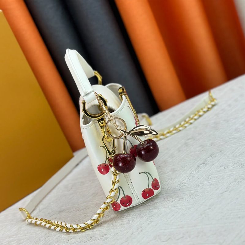 LV x TM Capucines Mini - Image 3