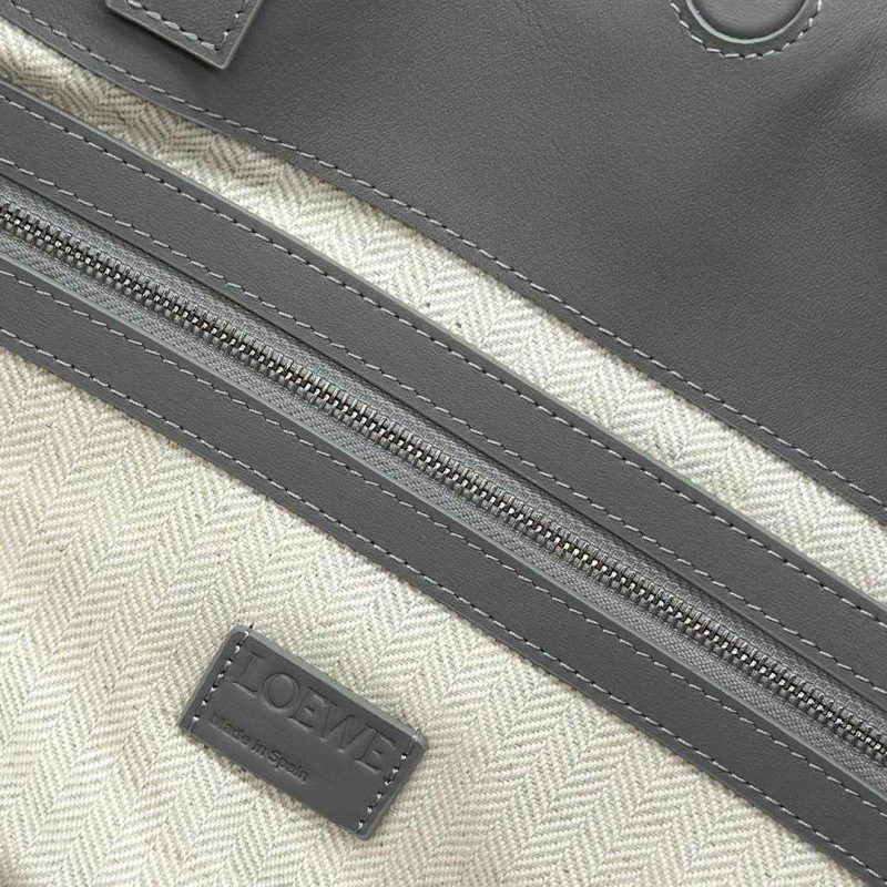 LOEWE Large Flamenco Nappa Leather Clutch(HIGH-END GRADE) - Image 7