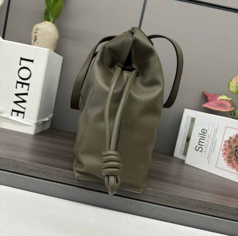 LOEWE Large Flamenco Nappa Leather Clutch(HIGH-END GRADE) - Image 3