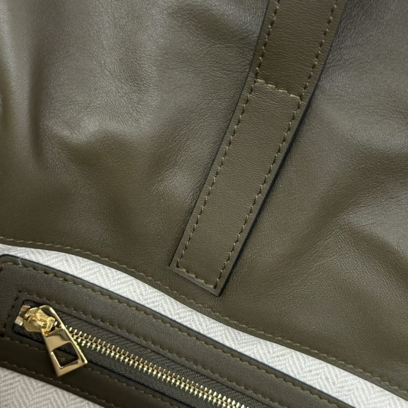 LOEWE Large Flamenco Nappa Leather Clutch(HIGH-END GRADE) - Image 6
