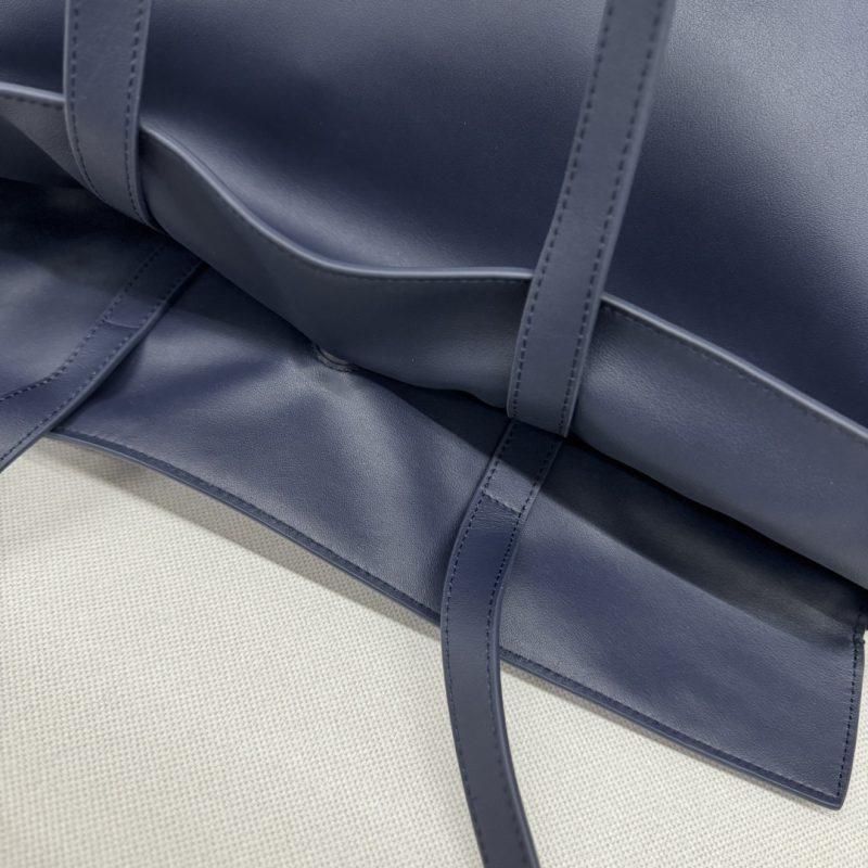 LOEWE Large Flamenco Nappa Leather Clutch(HIGH-END GRADE) - Image 6
