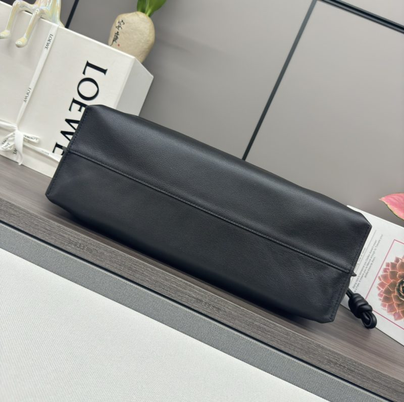LOEWE Large Flamenco Nappa Leather Clutch(HIGH-END GRADE) - Image 5