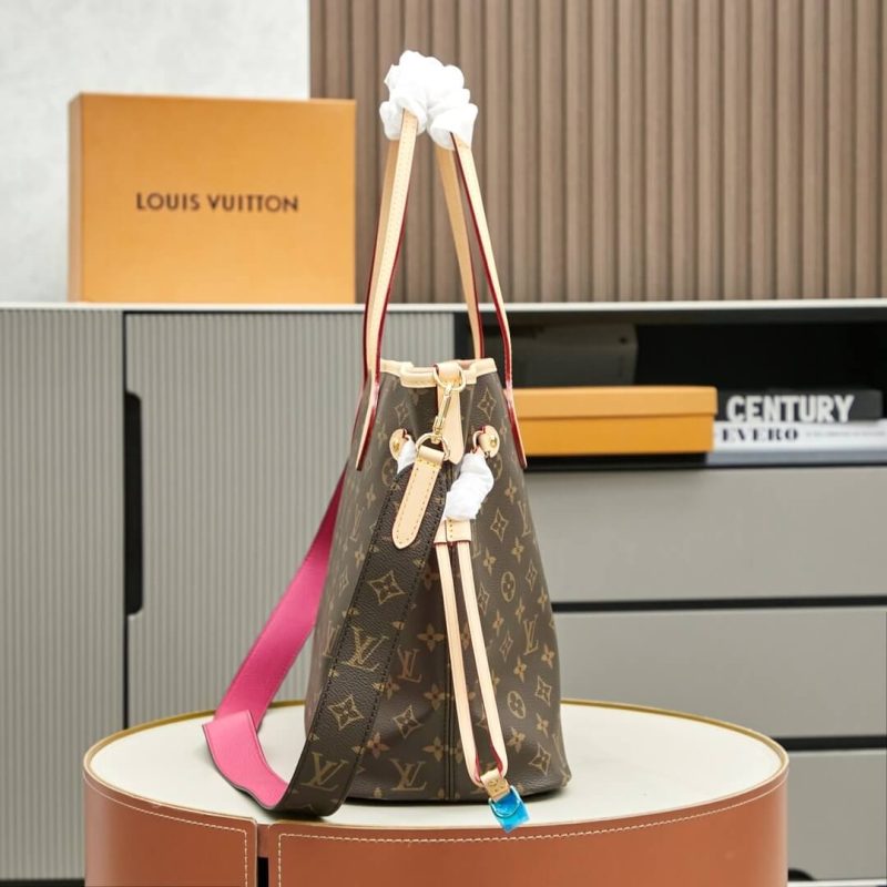 LV Neverfull Bandoulière Inside Out MM - Image 3
