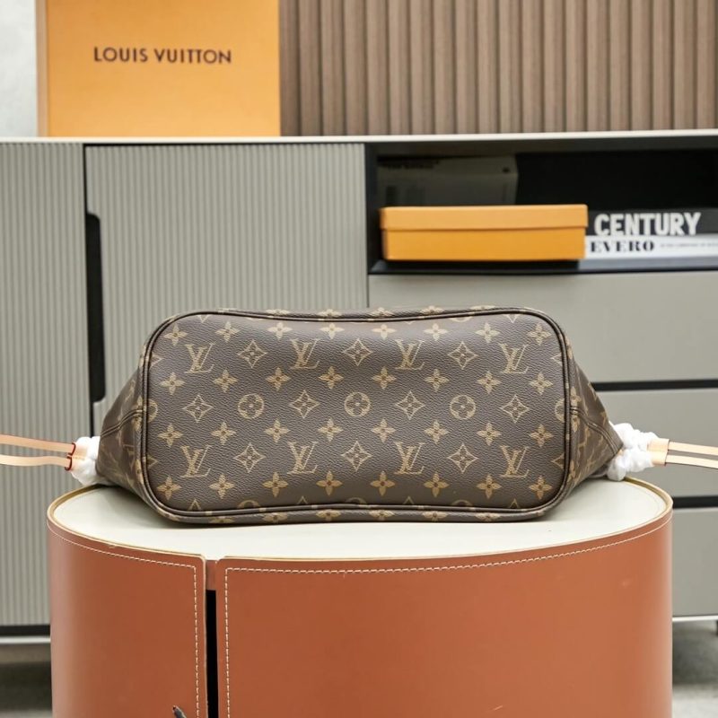 LV Neverfull Bandoulière Inside Out MM - Image 5