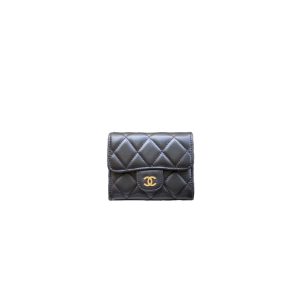 CHANEL Classic Small Flap Wallet