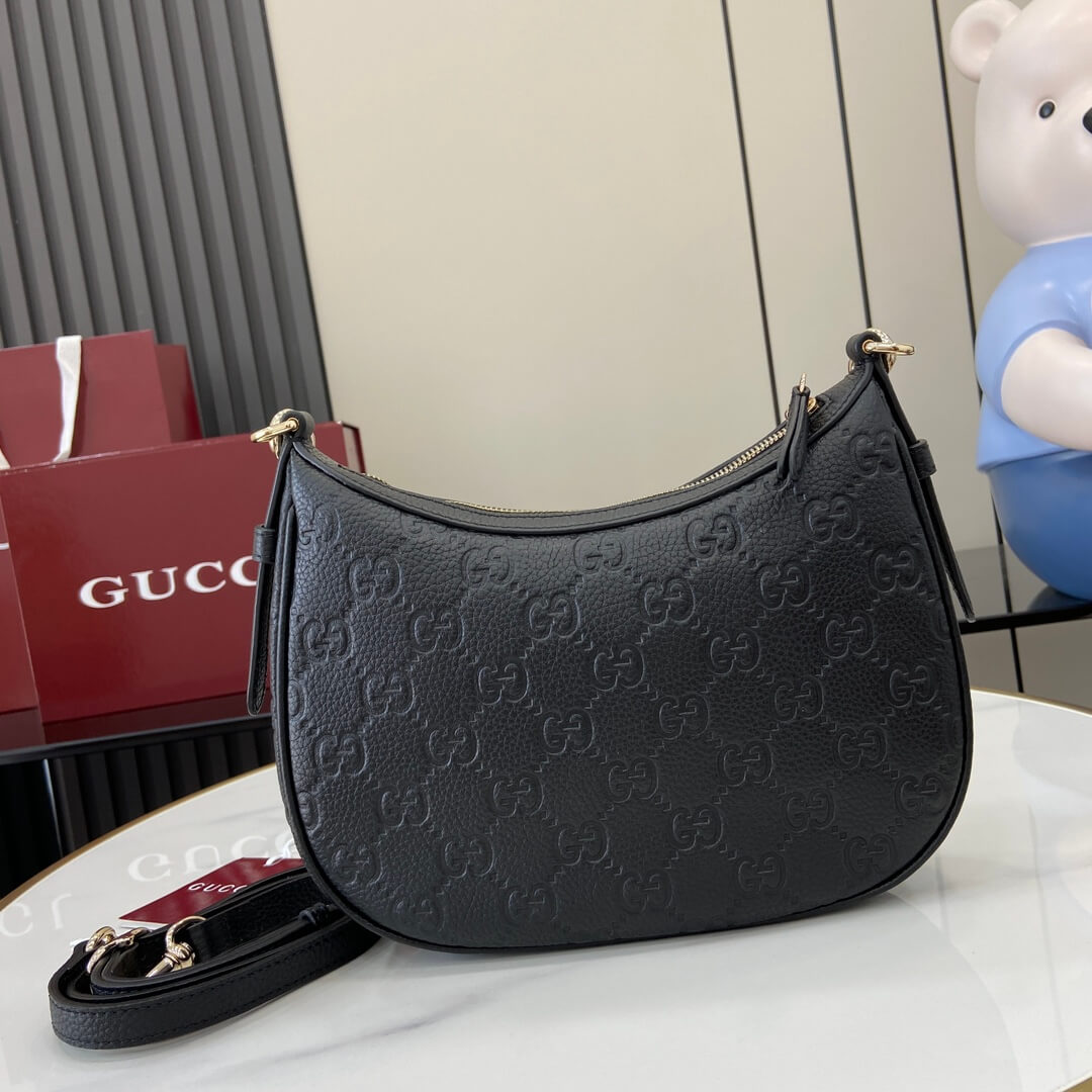 GG Emblem small shoulder bag 4 GG Emblem small shoulder bag - Image 4