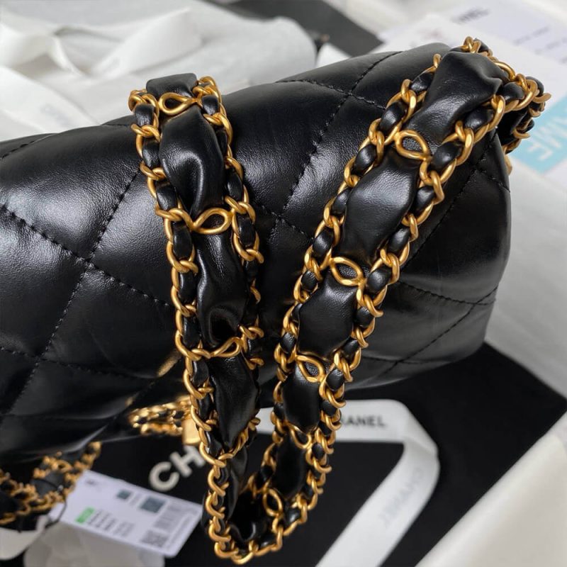 CHANEL MINI FLAP - Image 5