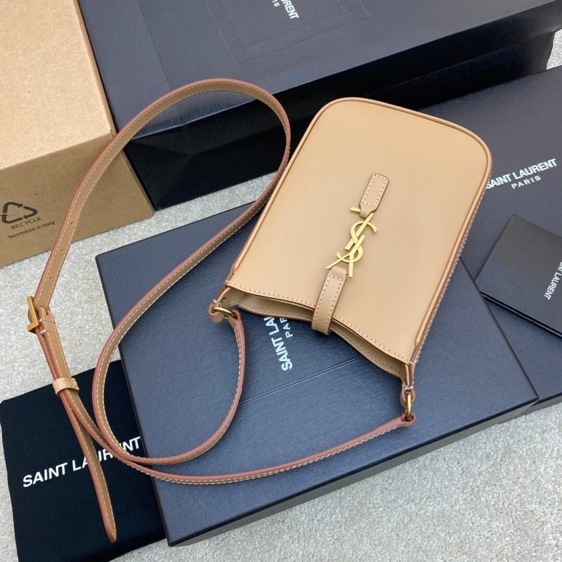 YSL Le 5 à 7 mini vertical bag in shiny leather - Image 5