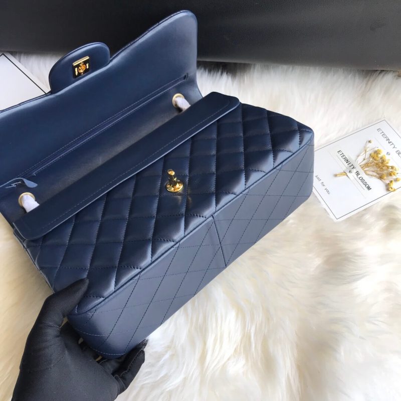 CHANEL LARGE CLASSIC HANDBAG(High-end grade) - Image 4