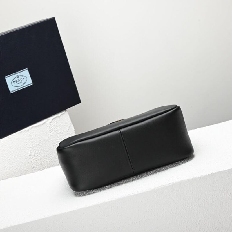 Prada Medium leather handbag - Image 5