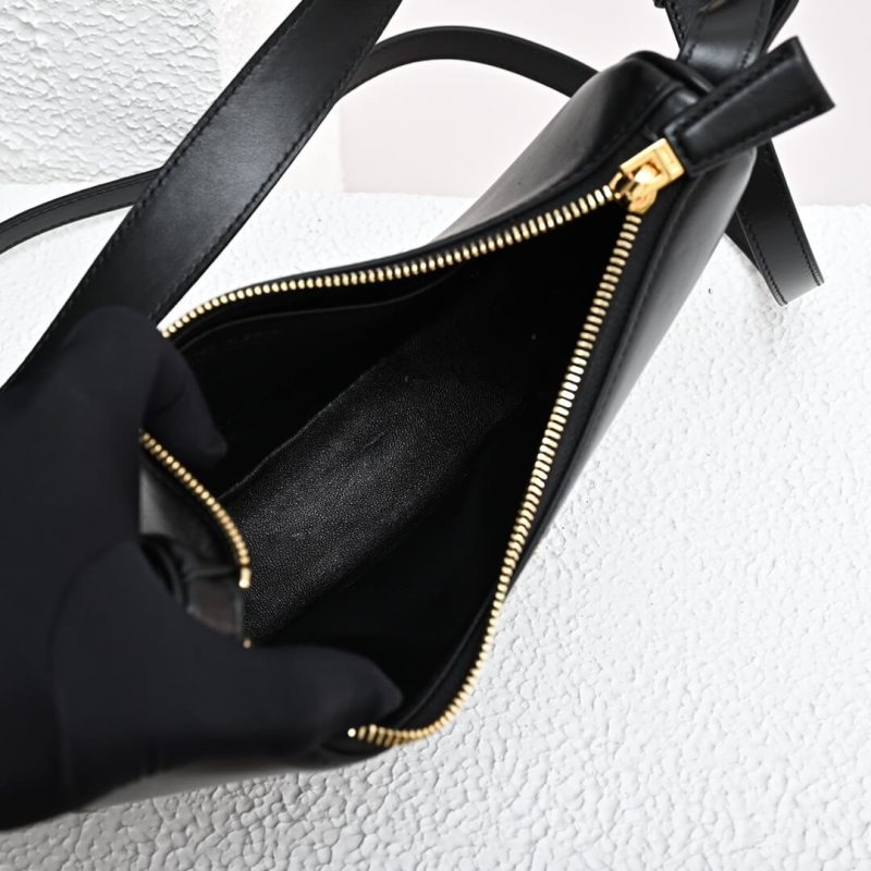 Prada Arqué small leather shoulder bag - Image 8