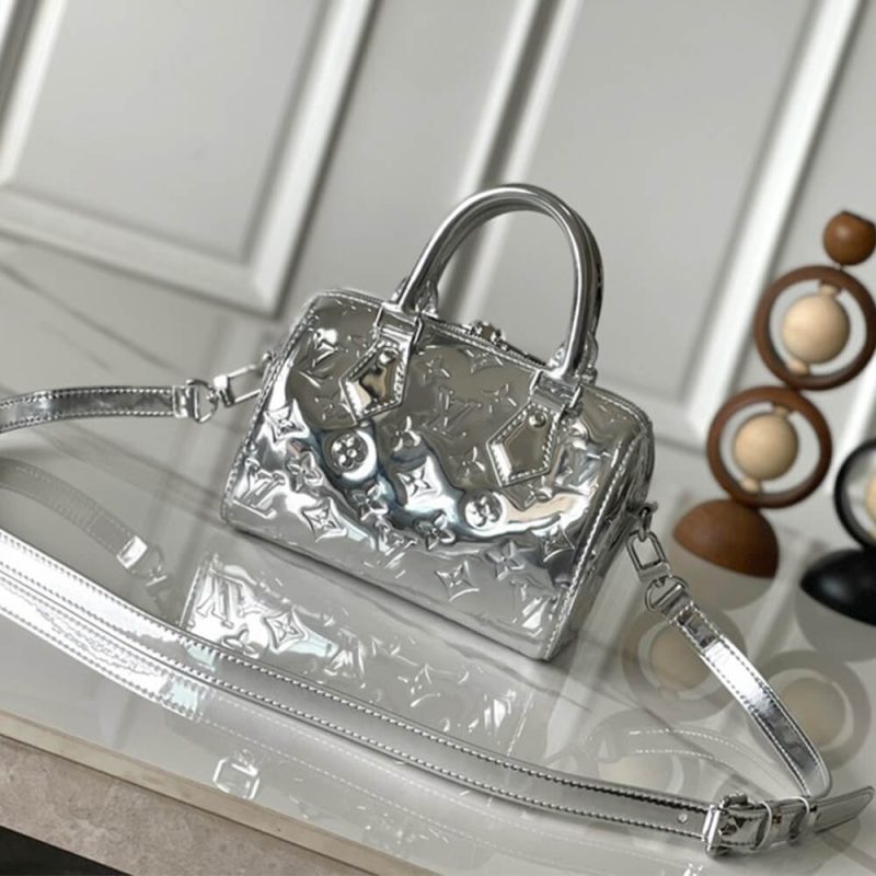 LV Speedy Bandoulière 20 - Image 4