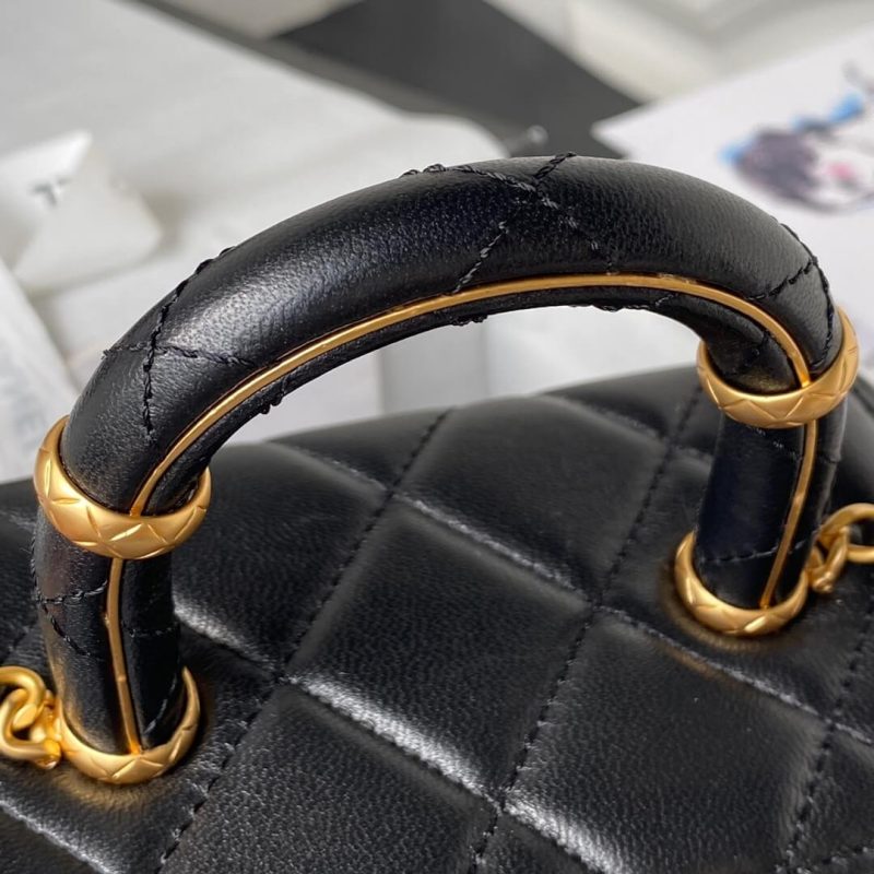 Chanel 23S handle cosmetic bag(high-end grade) - Image 5