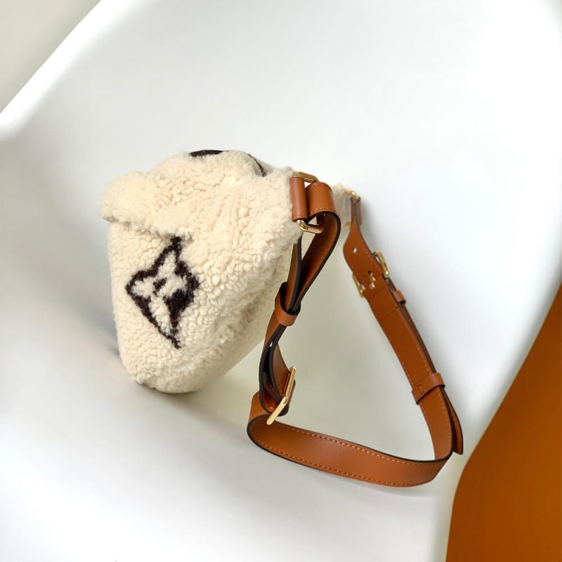 LV BUMBAG waist bag(high-end grade) - Image 3