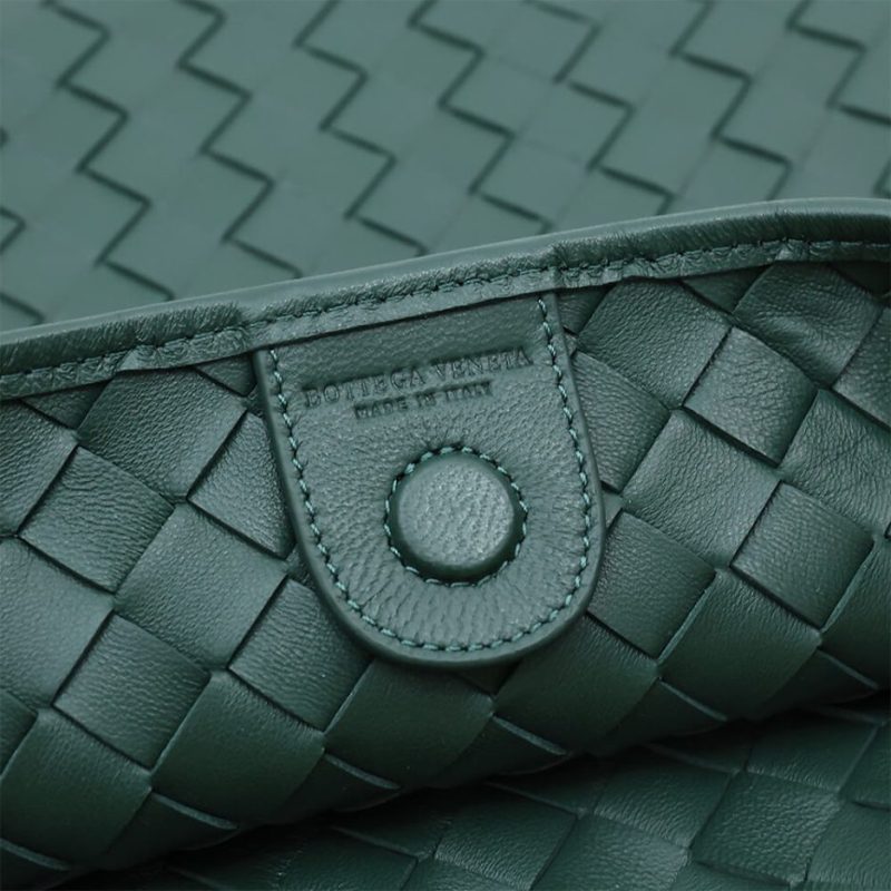 Bottega Veneta Medium Sardine Handbag - Image 6