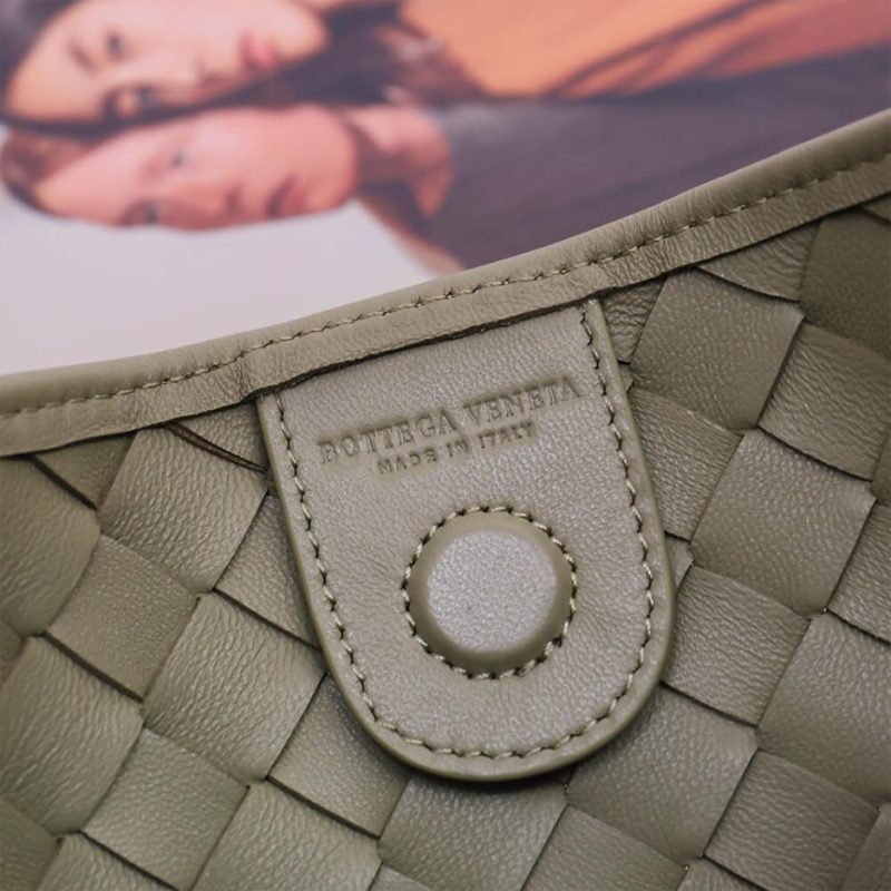 Bottega Veneta Medium Sardine Handbag - Image 6