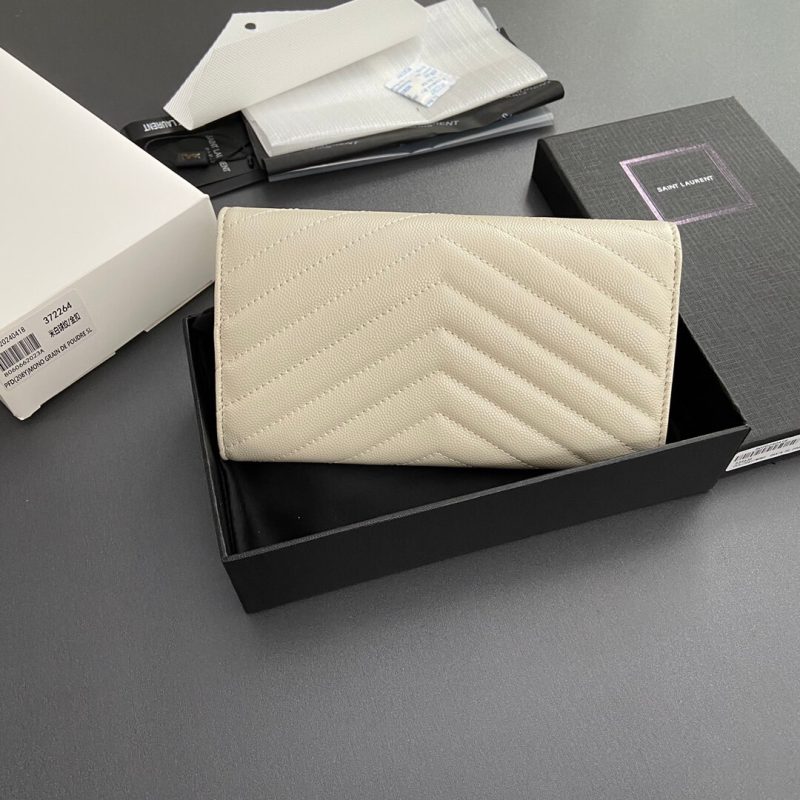 YSL CASSANDRE MATELASSÉ LARGE FLAP WALLET IN GRAIN DE POUDRE LEATHER - Image 4