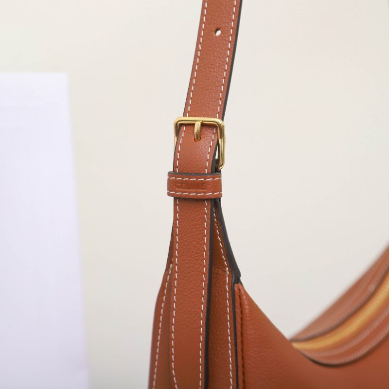 CELINE HELOÏSE TRIOMPHE SMALL BAG IN SOFT CALFSKIN - Image 6