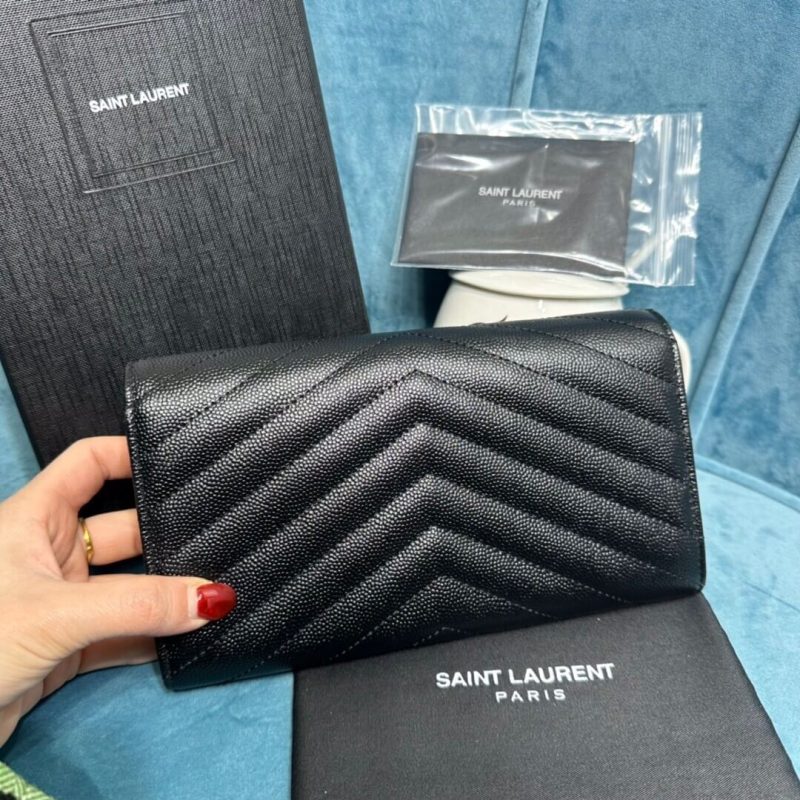 YSL CASSANDRE MATELASSÉ LARGE FLAP WALLET IN GRAIN DE POUDRE LEATHER - Image 4