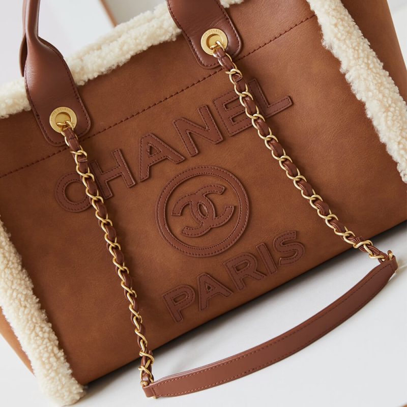 Chanel Small Tote Bag(high-end grade) - Image 6