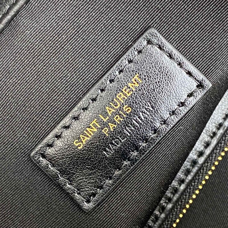 YSL JAMIE 4.3 POCHON in lambskin - Image 7