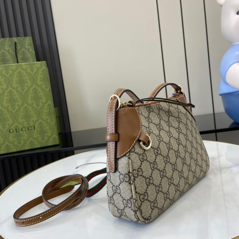 GG Emblem small shoulder bag - Image 3
