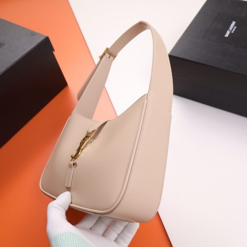 YSL LE 5 À 7 bag in smooth leather - Image 4