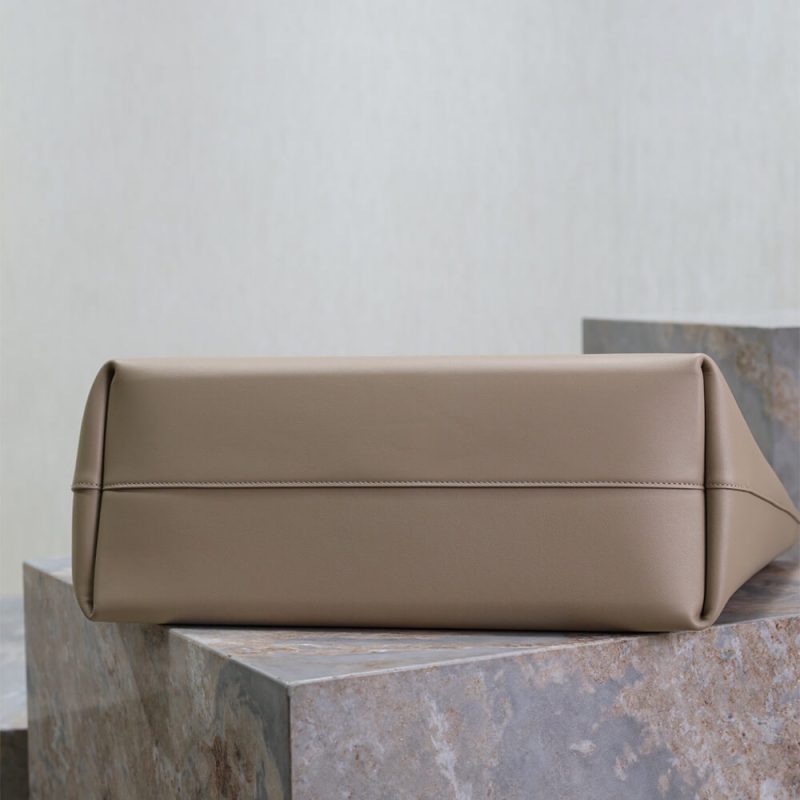 YSL Shopping Saint Laurent leather - Image 5