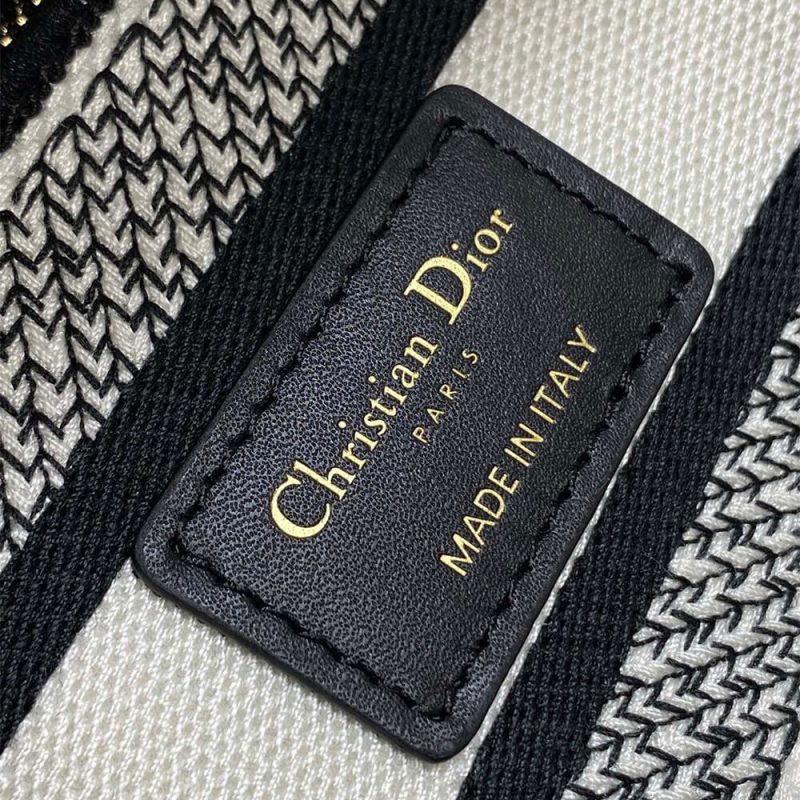 Dioramour Medium Lady D-Lite Bag - Image 7